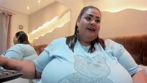 Snapshot of alisson_am chatting on 07-16-26, 05:08 Alisson online show from 07-16-26, 05:08