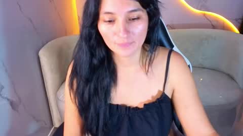 alisson_tx_ online show from 05-05-26, 09:23