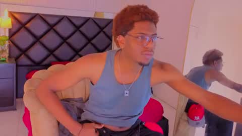 Snapshot of alister_star chatting on 06-10-26, 05:23 alister online show from 06-10-26, 05:23