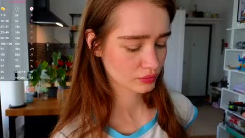 Snapshot of aliviawithlove chatting on 06-19-26, 10:41 Alivia online show from 06-19-26, 10:41