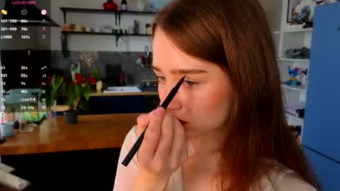 Snapshot of aliviawithlove chatting on 06-22-26, 08:33 Alivia online show from 06-22-26, 08:33