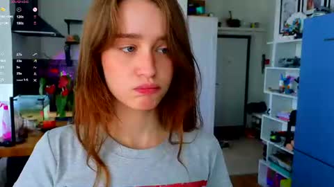 Snapshot of aliviawithlove chatting on 07-06-26, 10:01 Alivia online show from 07-06-26, 10:01