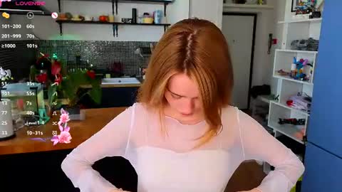 Snapshot of aliviawithlove chatting on 07-20-26, 09:12 Alivia online show from 07-20-26, 09:12