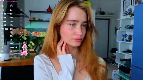 Snapshot of aliviawithlove chatting on 07-27-26, 09:16 Alivia online show from 07-27-26, 09:16