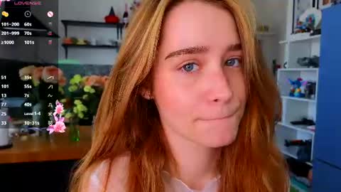 Snapshot of aliviawithlove chatting on 07-28-26, 09:15 Alivia online show from 07-28-26, 09:15