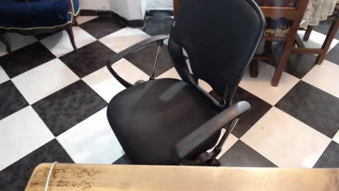 Alix online show from 11-05-25, 02:33