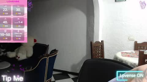 Alix online show from 05-25-26, 12:05