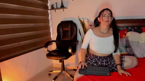 Andrea..... online show from 03-04-26, 10:38