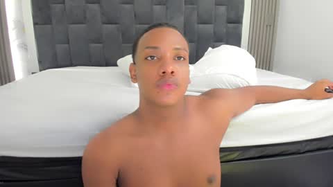 Snapshot of allan_ghersi02 chatting on 12-15-24, 10:39 Angel online show from 12-15-24, 10:39