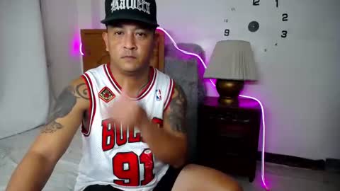 Snapshot of allen_69xx chatting on 07-25-26, 11:52 allen online show from 07-25-26, 11:52