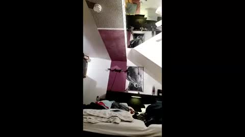 Snapshot of allesgeilbeiuns chatting on 10-31-25, 08:54 gay online show from 10-31-25, 08:54