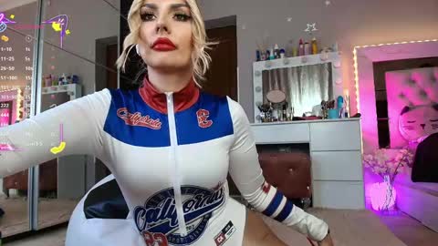 Snapshot of allesya23 chatting on 06-08-26, 06:30 onlyfansallesya23 online show from 06-08-26, 06:30