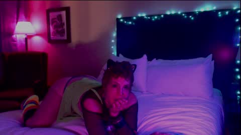 Snapshot of alleycatzparty chatting on 03-09-25, 02:18 alleycatzparty online show from 03-09-25, 02:18