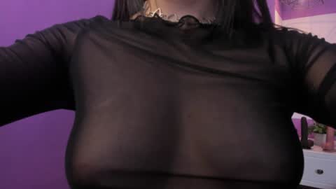 Snapshot of alli_cooper chatting on 01-30-25, 03:51 Ali online show from 01-30-25, 03:51