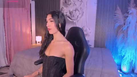 Snapshot of allicemackenzie_ chatting on 07-14-26, 04:50 AlliceMackenzie online show from 07-14-26, 04:50