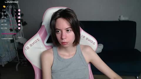 alice online show from 11-06-25, 01:28