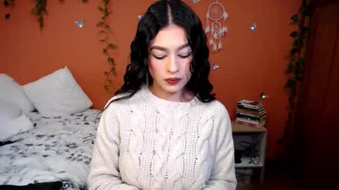 Allie  online show from 10-05-25, 05:22