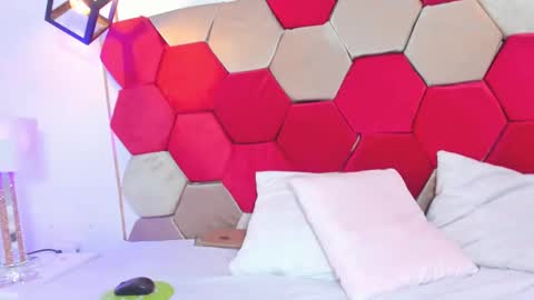 Allison online show from 02-10-25, 01:01