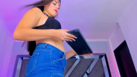 Snapshot of allijadid chatting on 01-31-25, 10:52    online show from 01-31-25, 10:52