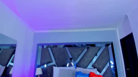 Snapshot of allijadid chatting on 03-03-25, 10:17    online show from 03-03-25, 10:17