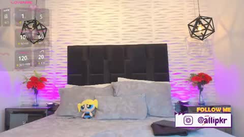 Snapshot of allison_parker1_ chatting on 06-21-26, 02:19 allison_parker1_ online show from 06-21-26, 02:19