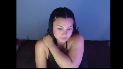 Snapshot of allisonn_smith18 chatting on 06-01-26, 02:13 Alisson online show from 06-01-26, 02:13
