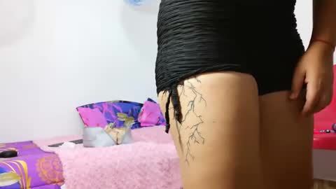 Snapshot of allisonnjones chatting on 11-24-25, 08:52 allisonnjones online show from 11-24-25, 08:52