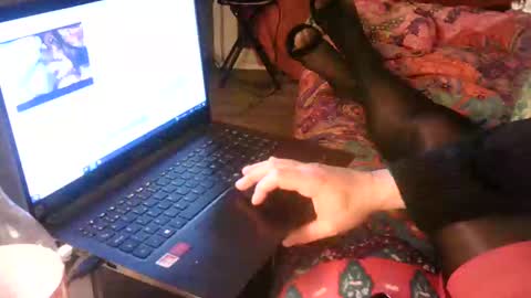 alliste260584 online show from 03-04-25, 09:32