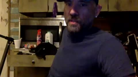 Snapshot of allitrunnin chatting on 03-29-26, 07:52 allitrunnin online show from 03-29-26, 07:52