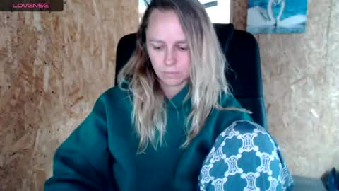 alllexandra online show from 06-19-26, 01:48