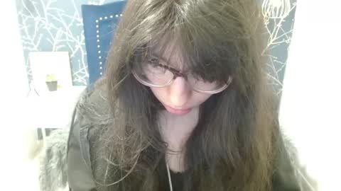 Snapshot of alllyson_ chatting on 05-20-26, 08:15 alison online show from 05-20-26, 08:15