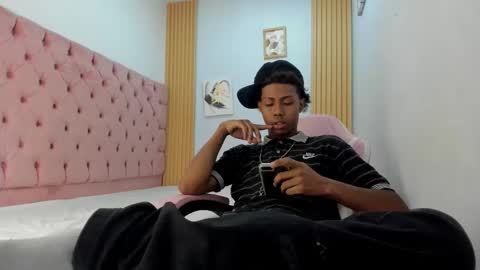 alluringangel01 online show from 11-21-25, 03:05