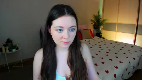 alluringeyess online show from 05-26-26, 04:14