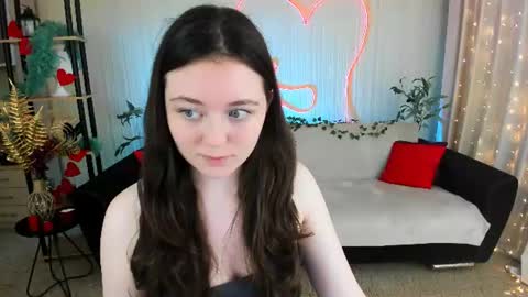 Snapshot of alluringeyess chatting on 06-18-26, 04:22 alluringeyess online show from 06-18-26, 04:22
