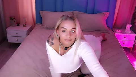 AlwaysHot online show from 04-16-26, 02:23