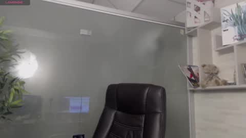         online show from 03-09-25, 09:46