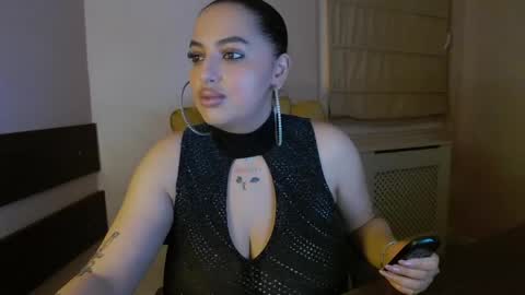 Snapshot of allyiah chatting on 06-08-26, 07:36 online show from 06-08-26, 07:36