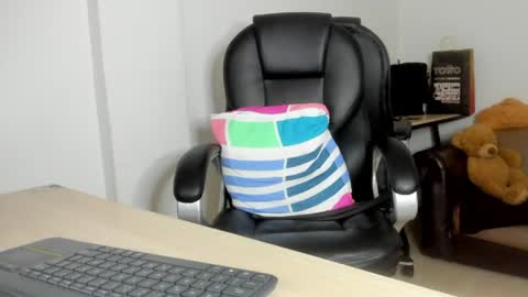 ALMA FENIX  online show from 04-14-26, 05:30