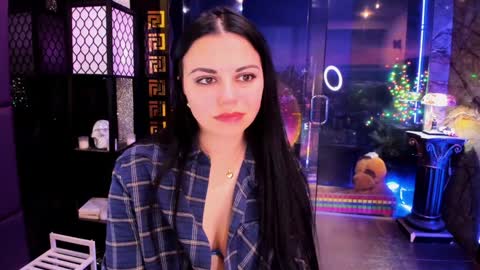 Snapshot of alma_pearl chatting on 12-11-24, 10:14 Alma online show from 12-11-24, 10:14