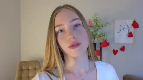 Snapshot of alma_west chatting on 06-26-26, 10:19 Eva online show from 06-26-26, 10:19