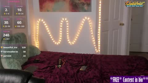 Snapshot of almakay01 chatting on 01-03-25, 06:22 Jean and nick online show from 01-03-25, 06:22