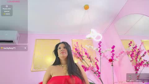 ALMENDRAEVANS online show from 12-05-25, 01:09