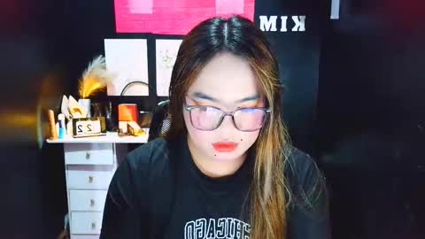 Almira online show from 12-22-25, 01:46