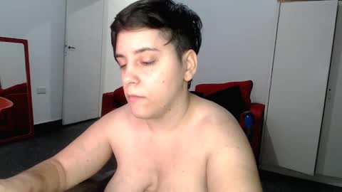 Snapshot of almondonwheels chatting on 12-29-24, 11:08 Almond online show from 12-29-24, 11:08