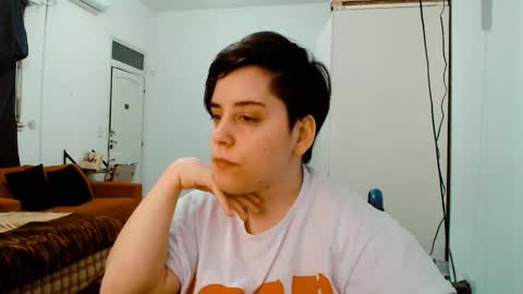 Snapshot of almondonwheels chatting on 10-09-25, 10:30 Almond online show from 10-09-25, 10:30