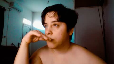 Almond online show from 12-19-25, 08:49