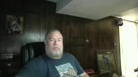 Snapshot of almostdaylight chatting on 11-02-25, 07:16 AlmostDaylight online show from 11-02-25, 07:16