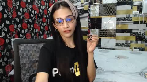 Alondra  online show from 01-12-25, 02:35