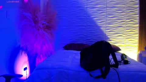 Snapshot of alondrasoomer chatting on 05-18-26, 04:29 ALONDRA CUTE online show from 05-18-26, 04:29