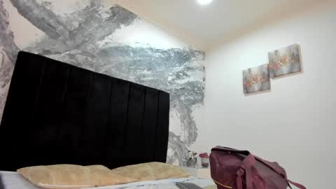 Snapshot of alondrasoomer chatting on 05-24-26, 04:17 ALONDRA CUTE online show from 05-24-26, 04:17